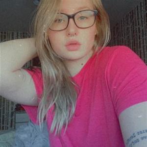 Jag är en eskort tillgänglig för WhatsApp +63 955 123 2018